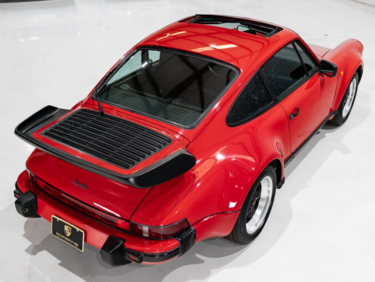 Porsche 911 Turbo 3.3