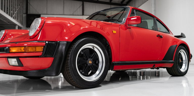 Porsche 911 Turbo 3.3
