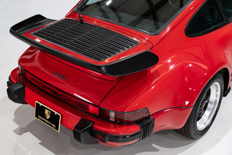 Porsche 911 Turbo 3.3