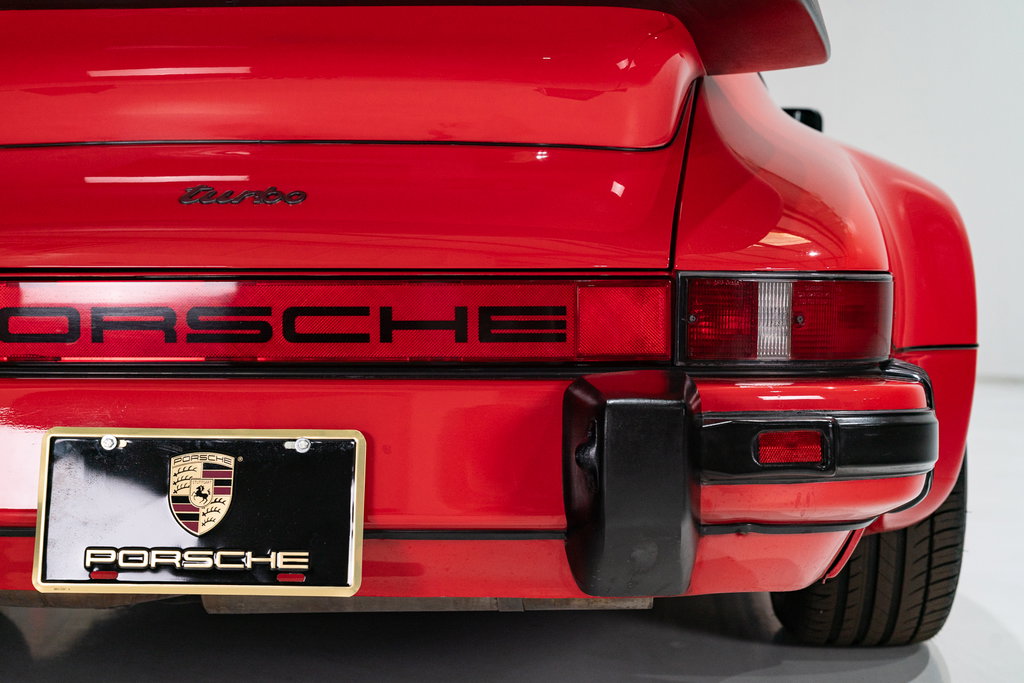 Porsche 911 Turbo 3.3
