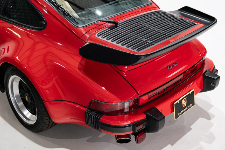 Porsche 911 Turbo 3.3