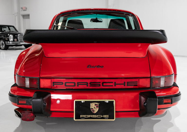 Porsche 911 Turbo 3.3
