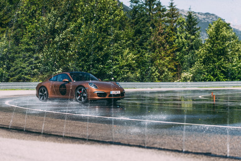 Drift Service Driving Course with Andi Wittmann – Get to Know Your Car at Its Limits