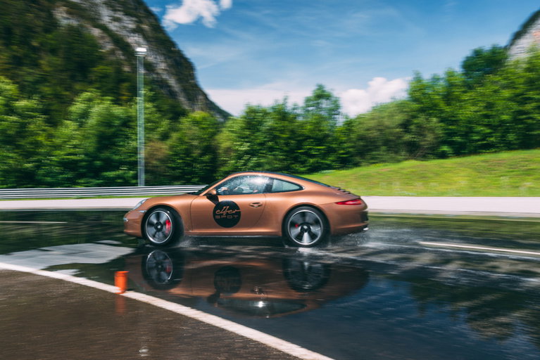 Drift Service Driving Course with Andi Wittmann – Get to Know Your Car at Its Limits