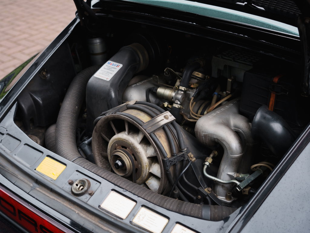 Porsche 911 Carrera 3.2