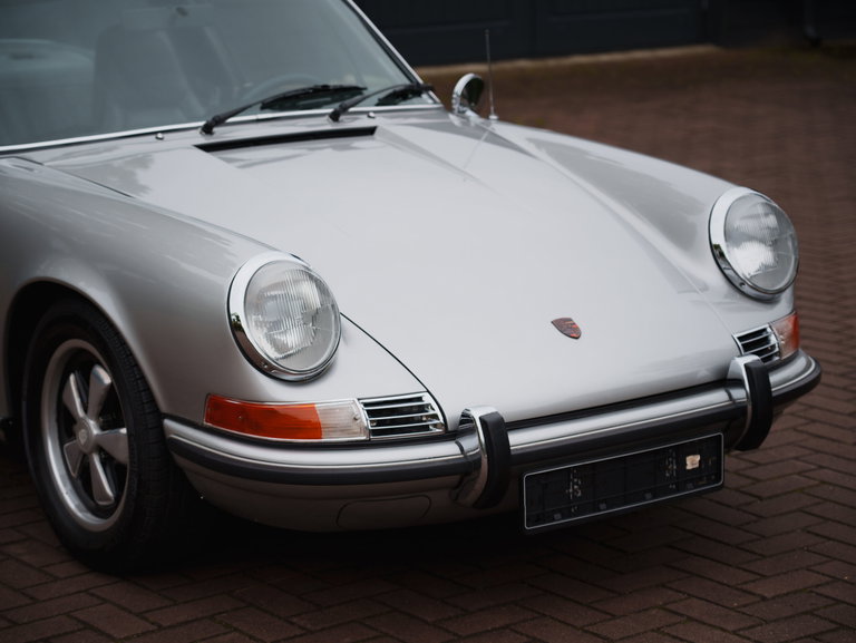 Porsche 911 T