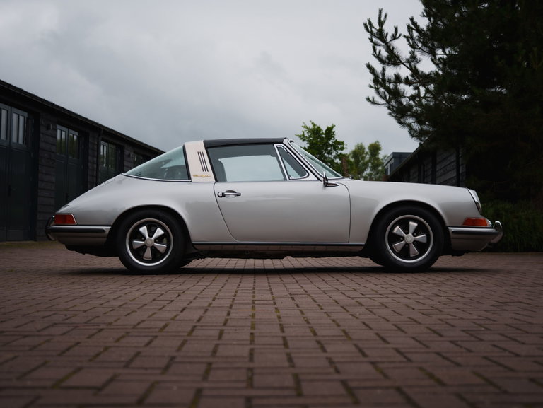 Porsche 911 T