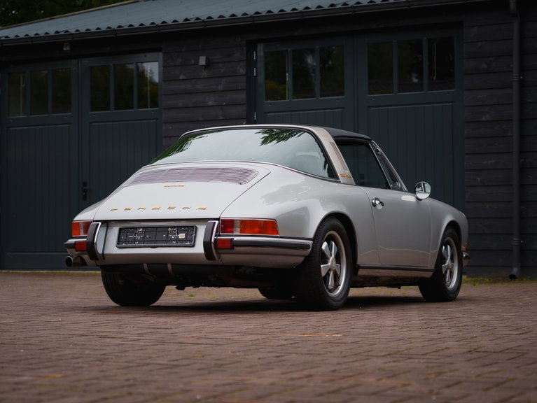 Porsche 911 T