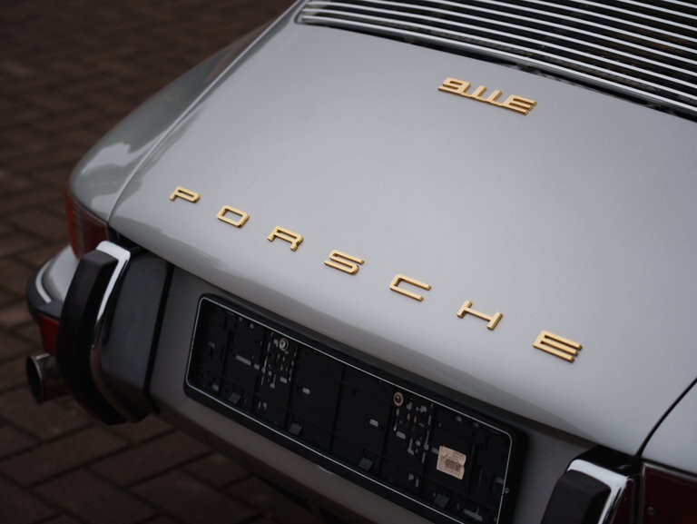 Porsche 911 T