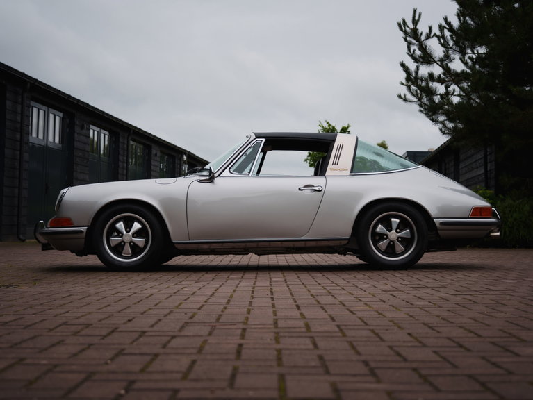 Porsche 911 T