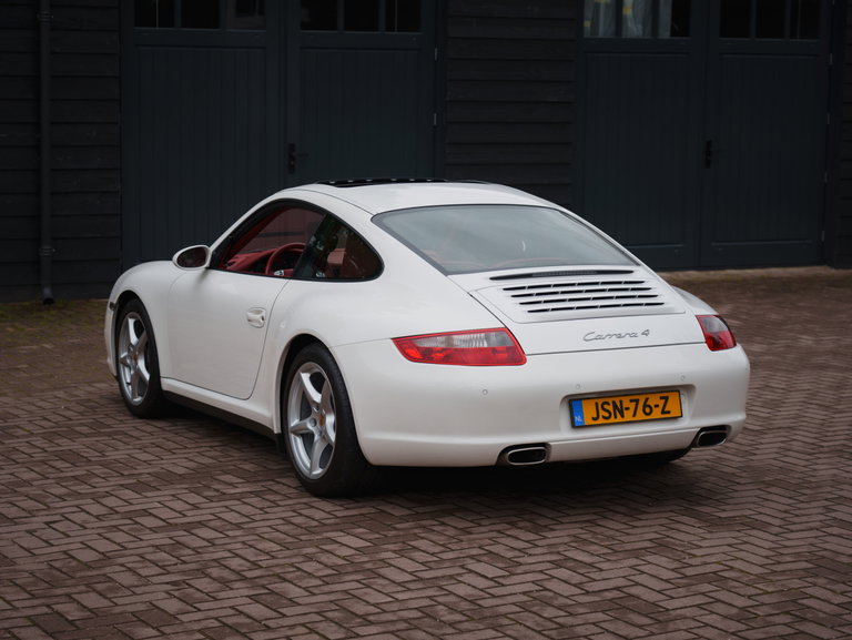 Porsche 997 Carrera 4