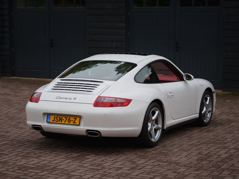 Porsche 997 Carrera 4