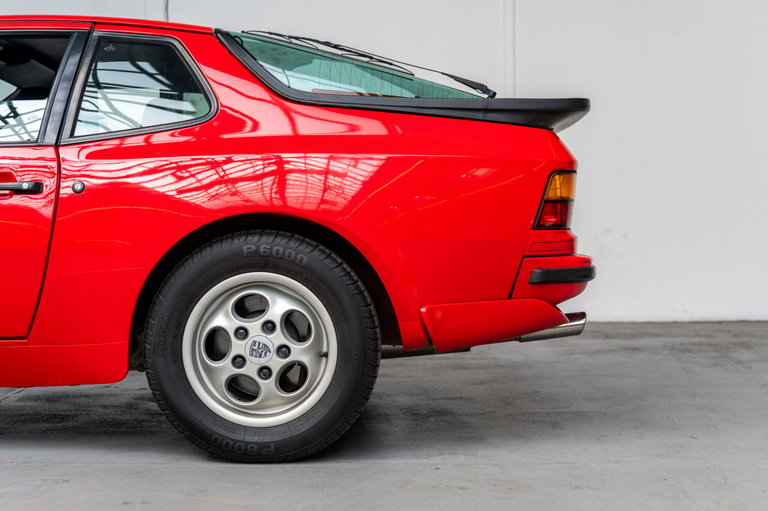 Porsche 944 Coupé