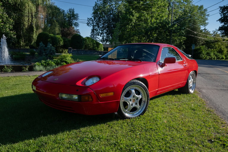Porsche 928 S4
