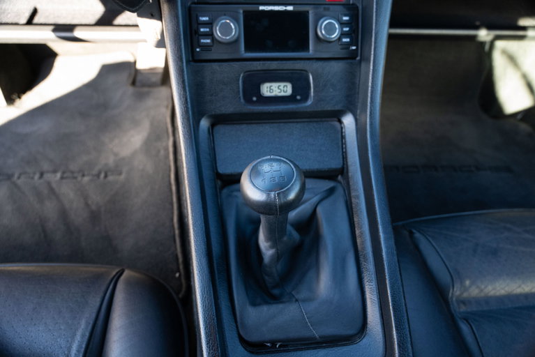 Porsche 928 S4