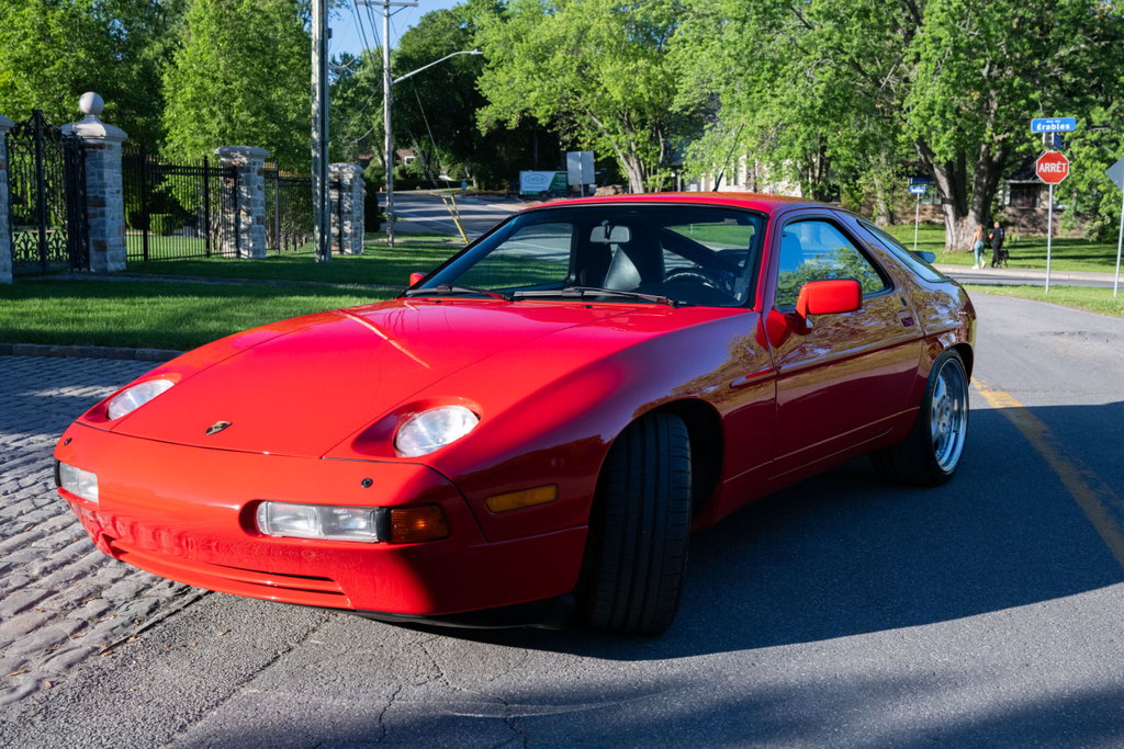 Porsche 928 S4