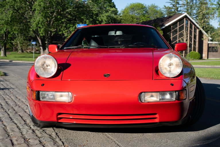 Porsche 928 S4