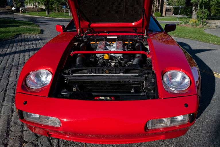 Porsche 928 S4