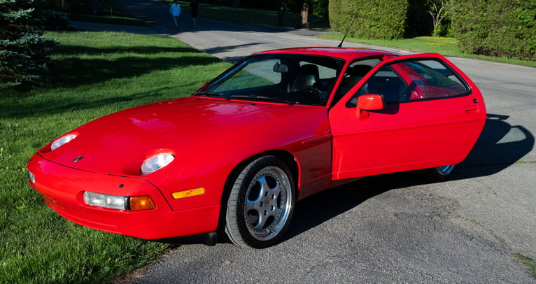 Porsche 928 S4