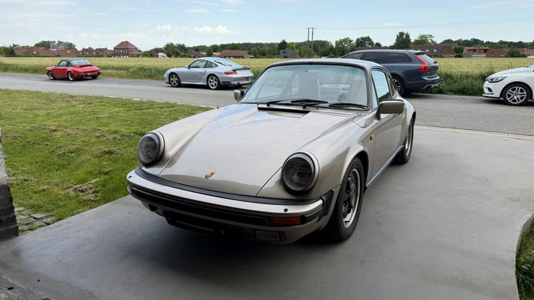 Porsche 911 Carrera 3.2