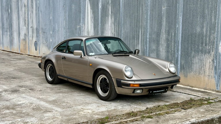 Porsche 911 Carrera 3.2