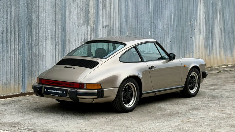 Porsche 911 Carrera 3.2