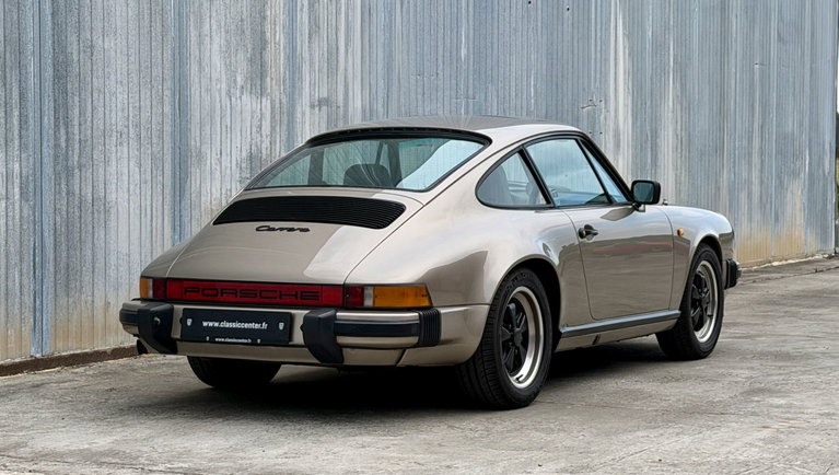 Porsche 911 Carrera 3.2