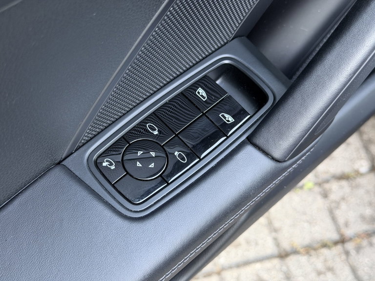 Porsche 992 Carrera