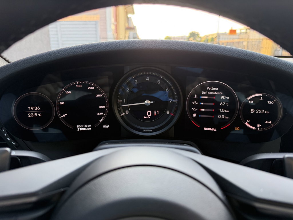 Porsche 992 Carrera