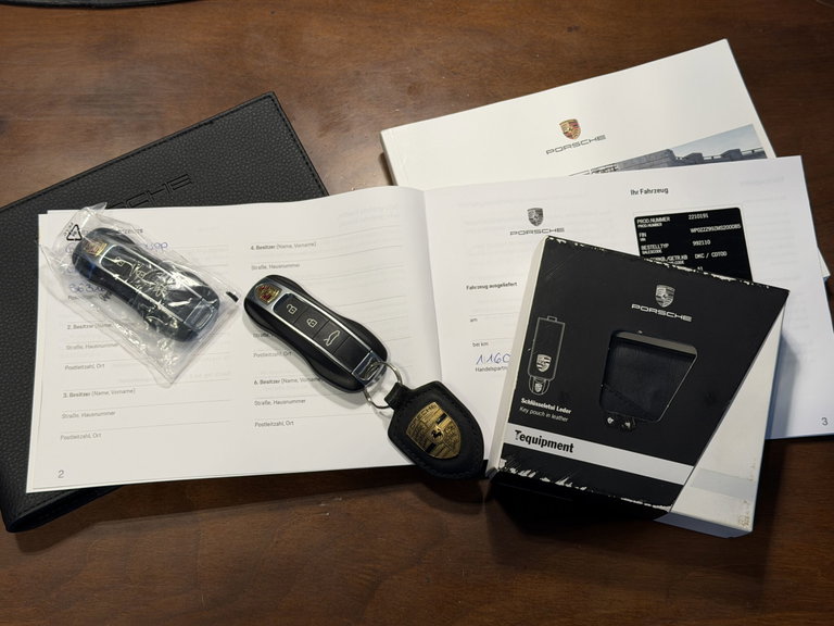 Porsche 992 Carrera