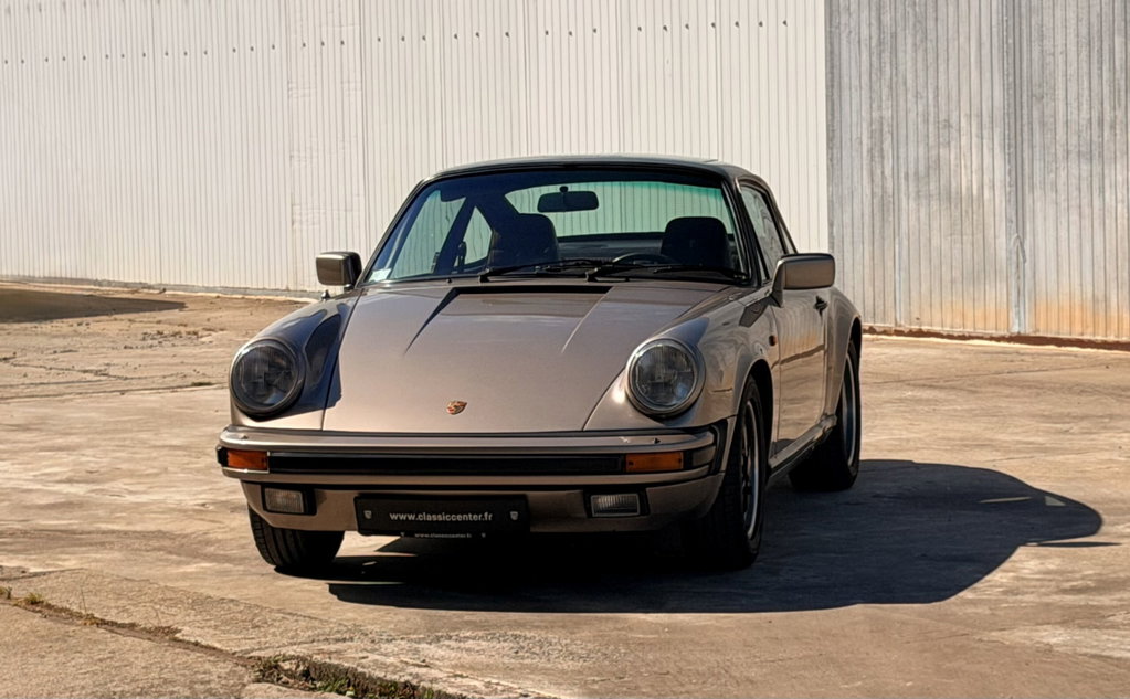 Porsche 911 Carrera 3.2