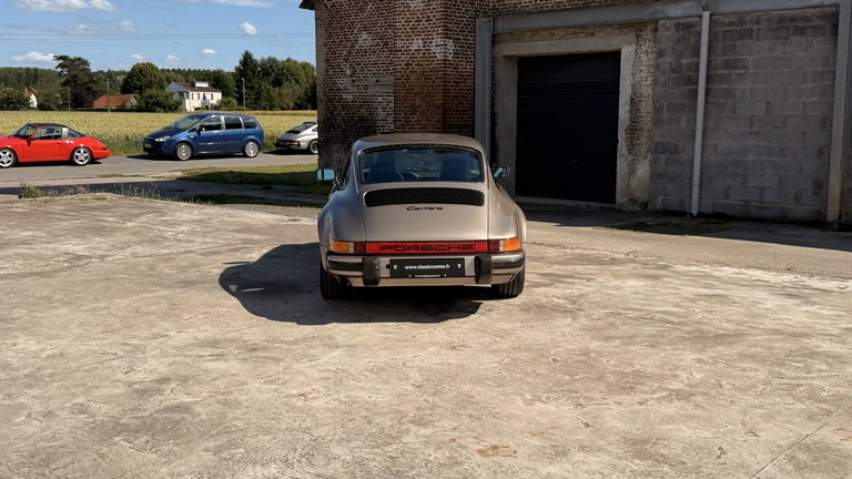 Porsche 911 Carrera 3.2