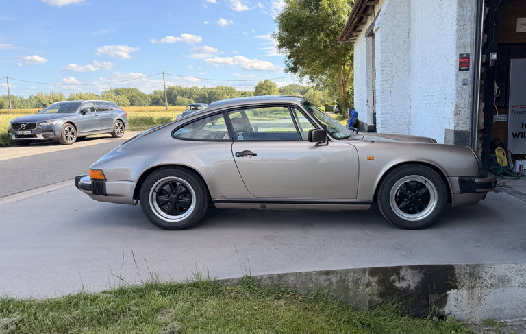 Porsche 911 Carrera 3.2