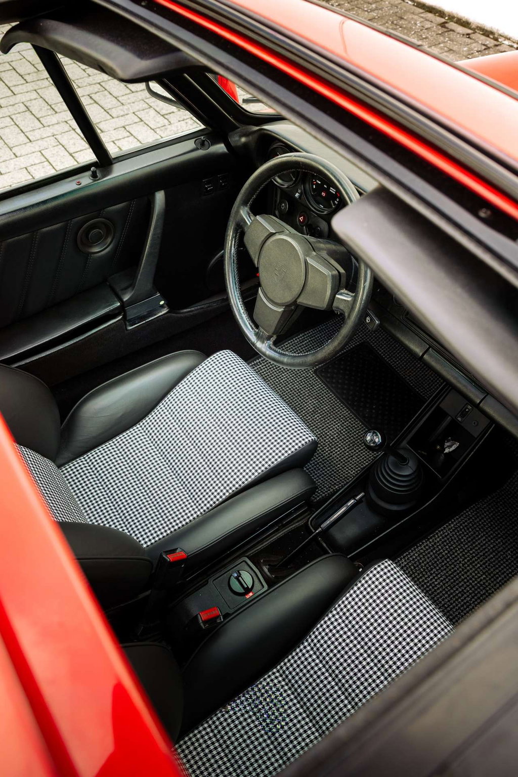 Porsche 911 SC