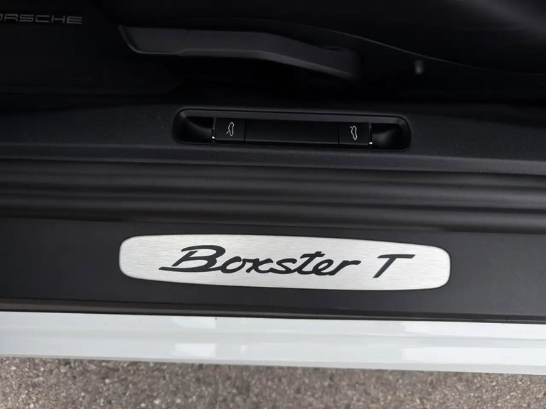 Porsche 718 Boxster T