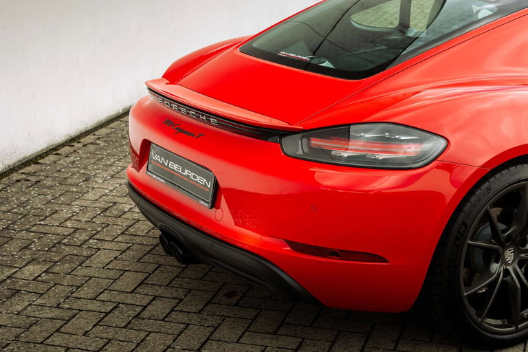 Porsche 718 Cayman T