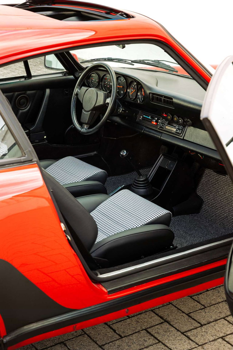 Porsche 911 SC