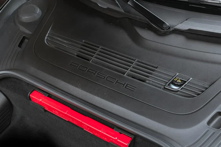 Porsche 991.2 GT3 Touring