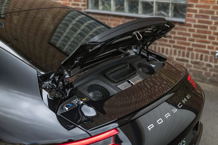 Porsche 991.2 GT3 Touring