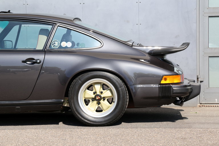 Porsche 911 SC