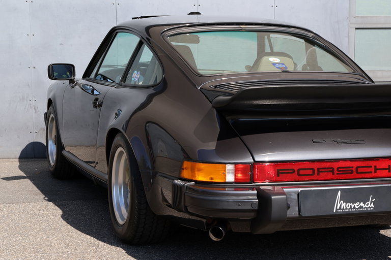 Porsche 911 SC