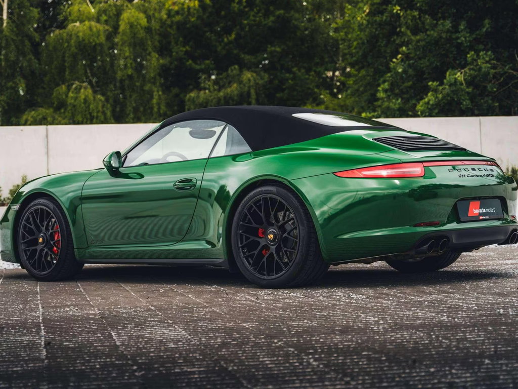 Porsche 991 Carrera 4 GTS