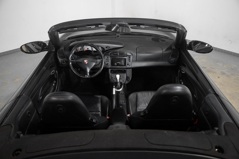 Porsche 996 Carrera 4