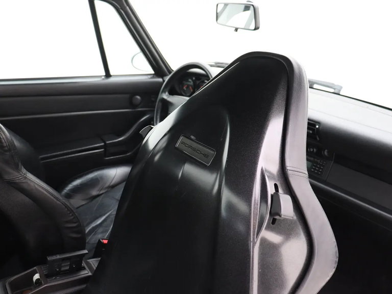 Porsche 993 Carrera 4S