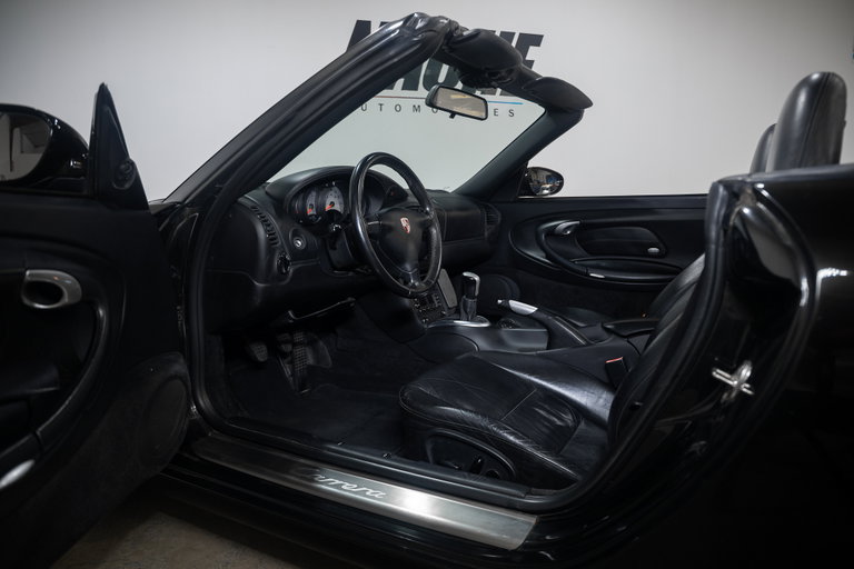 Porsche 996 Carrera 4