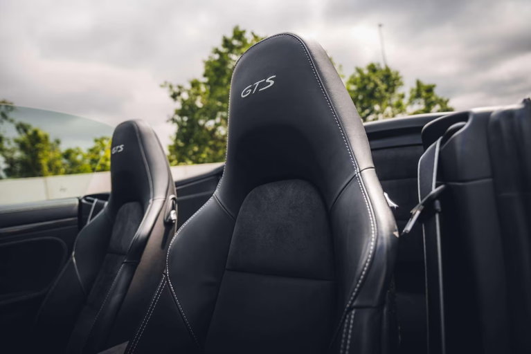 Porsche 991 Carrera 4 GTS
