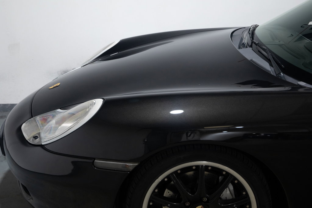 Porsche 996 Carrera 4