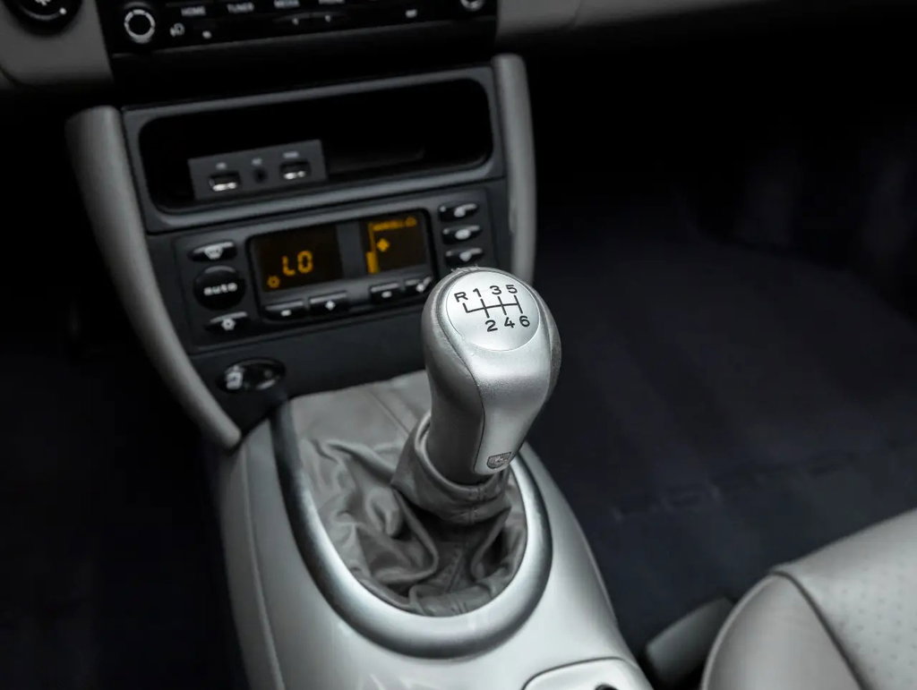 Porsche 996 Carrera 4