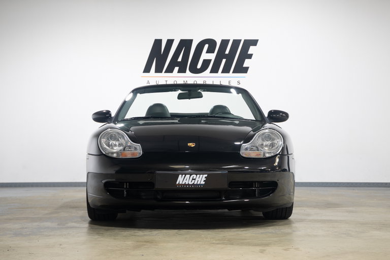 Porsche 996 Carrera 4