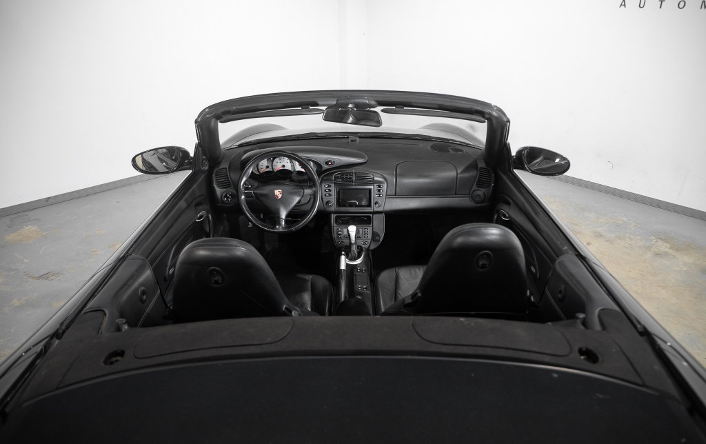 Porsche 996 Carrera 4